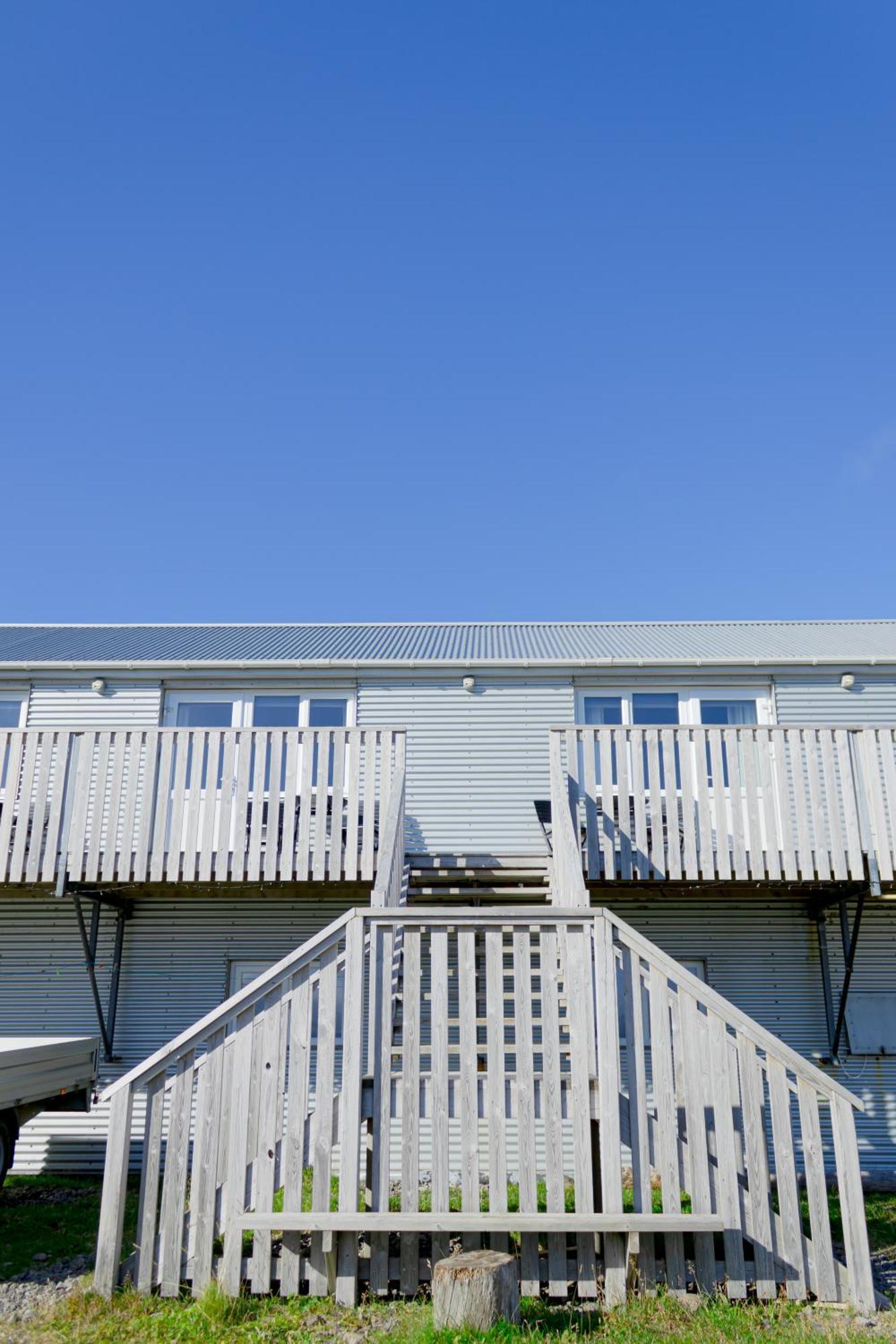 Urdartindur Guesthouse And Cottages Northurfjorthur Exterior foto