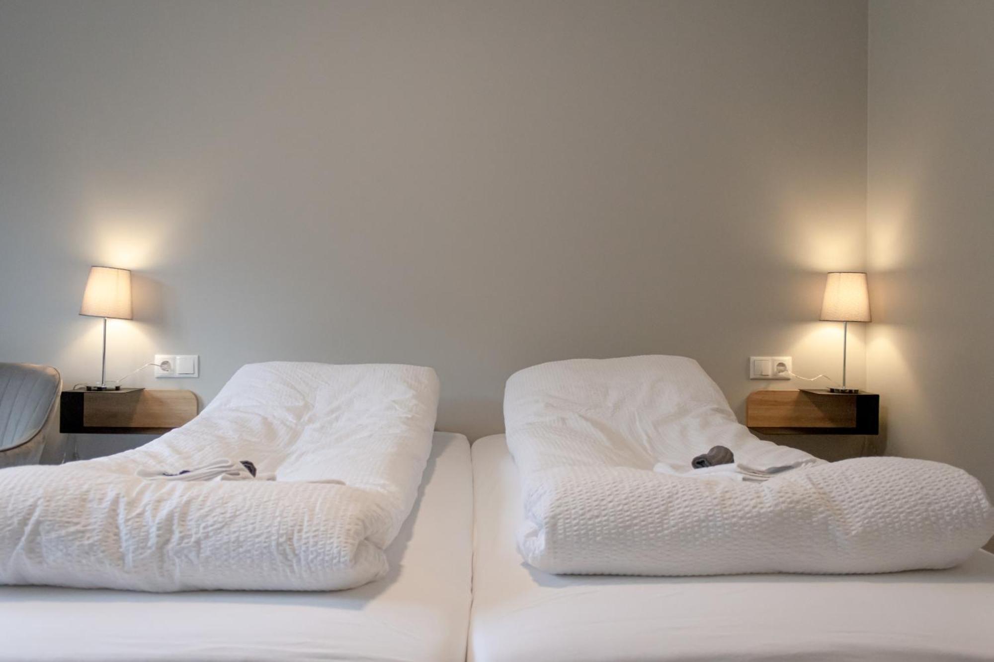 Urdartindur Guesthouse And Cottages Northurfjorthur Quarto foto