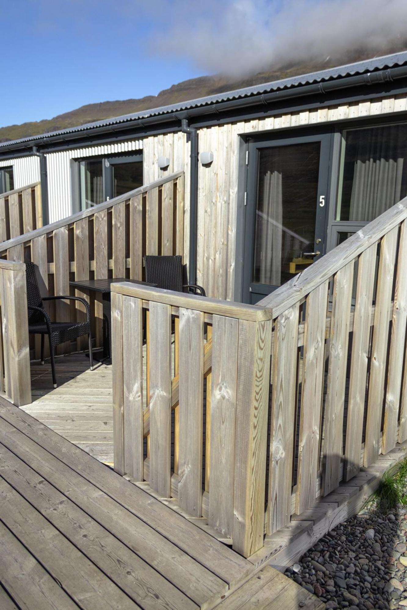 Urdartindur Guesthouse And Cottages Northurfjorthur Quarto foto