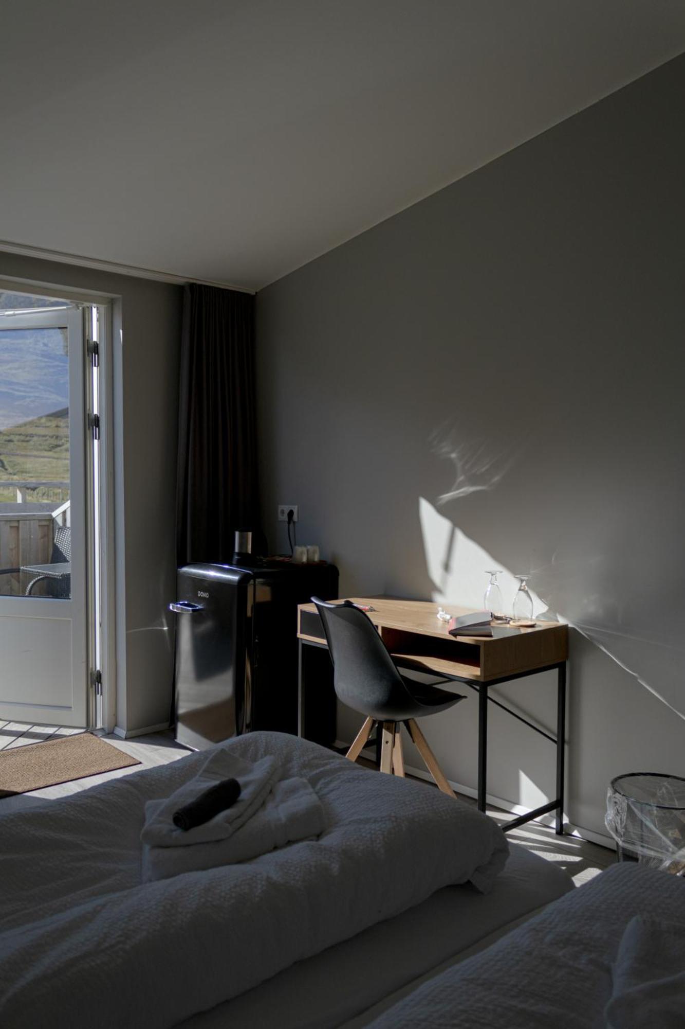 Urdartindur Guesthouse And Cottages Northurfjorthur Quarto foto