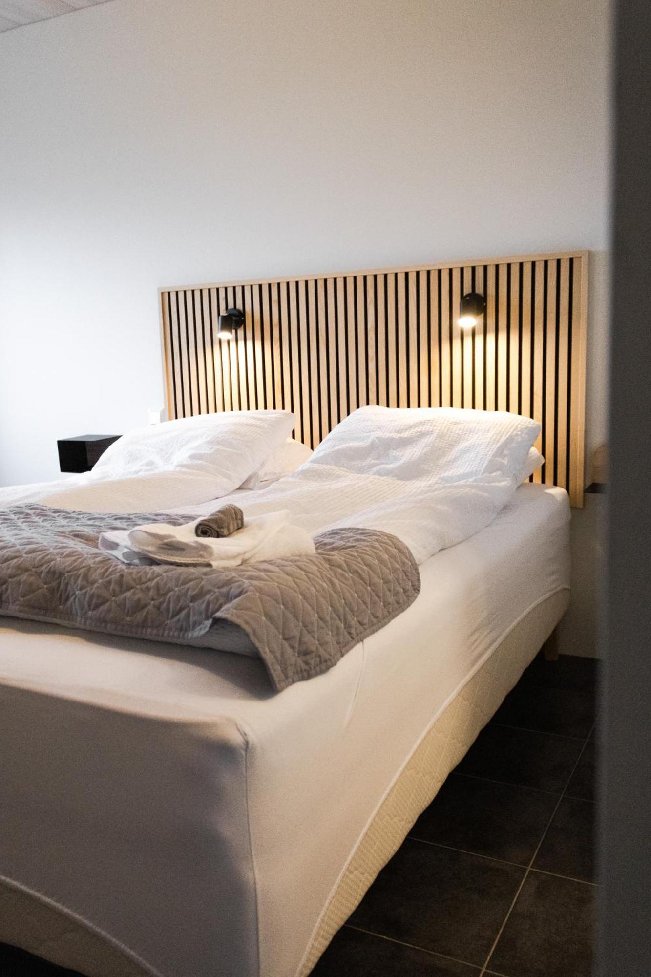 Urdartindur Guesthouse And Cottages Northurfjorthur Quarto foto