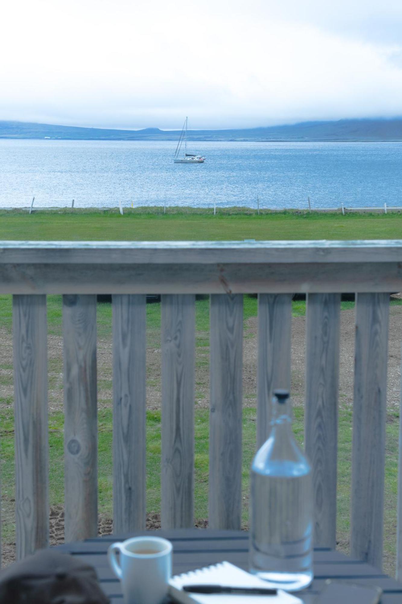 Urdartindur Guesthouse And Cottages Northurfjorthur Exterior foto