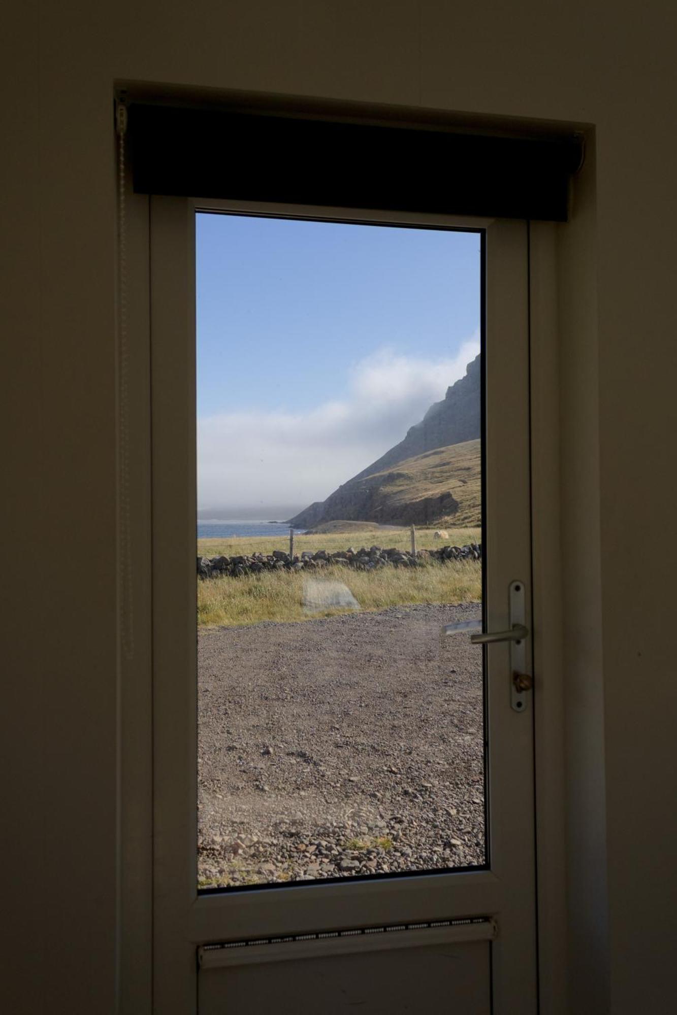 Urdartindur Guesthouse And Cottages Northurfjorthur Quarto foto